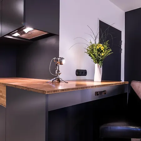 Hotel Western Suitcase Paris La Defense Bois-Colombes