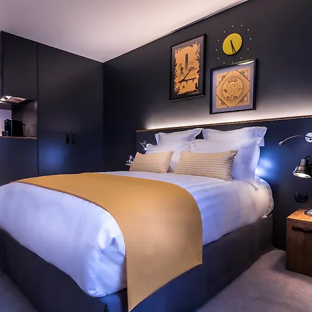 Szálloda Western Suitcase Paris La Defense 4*