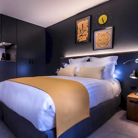 Hotel Western Suitcase Paris La Defense 4*